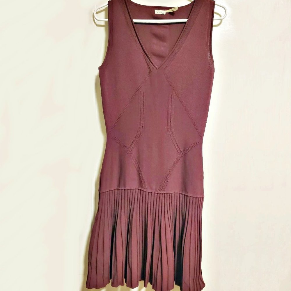 Women's LEON MAX Limited Edition V-Neck Sleeveless Pleated Dress Sz M EUC